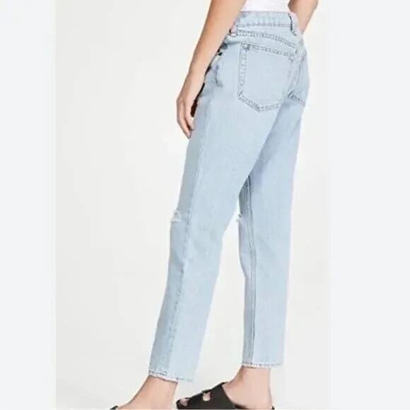 ASKK NY NWT Carrot Distressed Knees Light Wash 100% Cotton Straight Leg Jeans - Picture 2 of 10